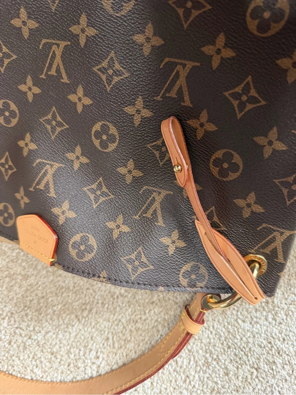 Louis Vuitton Monogram Shoulder Hobo in Brown with Tan Strap and Gold Hardware - Picture 6 of 14